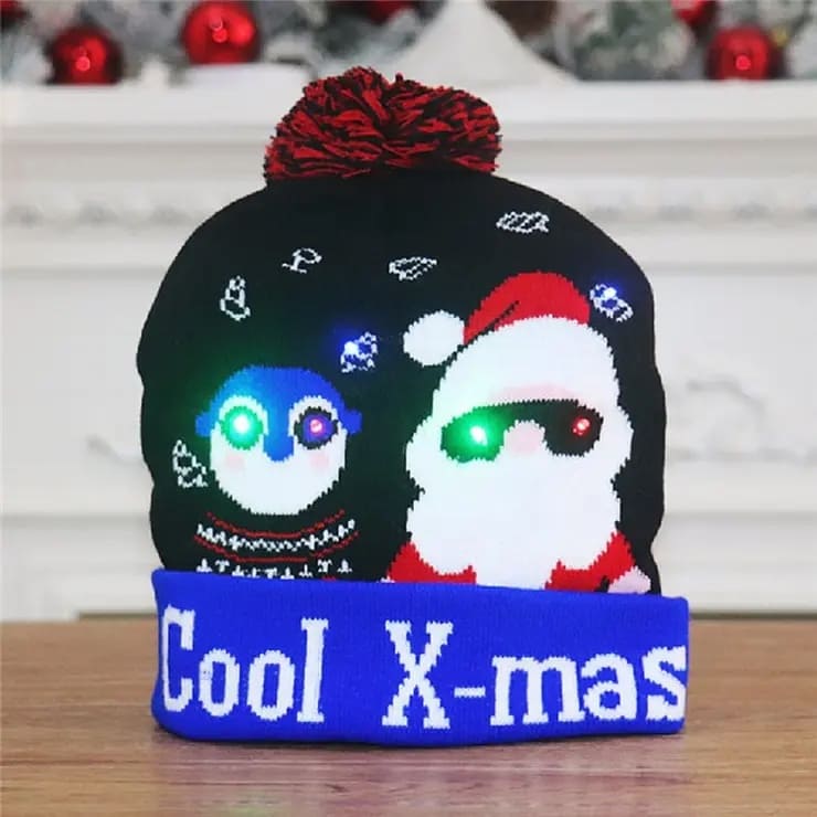 Ziemas cepure ar pom-pom kvēlojošiem Ziemassvētkiem ar LED spuldzēm - COOL X-MAS